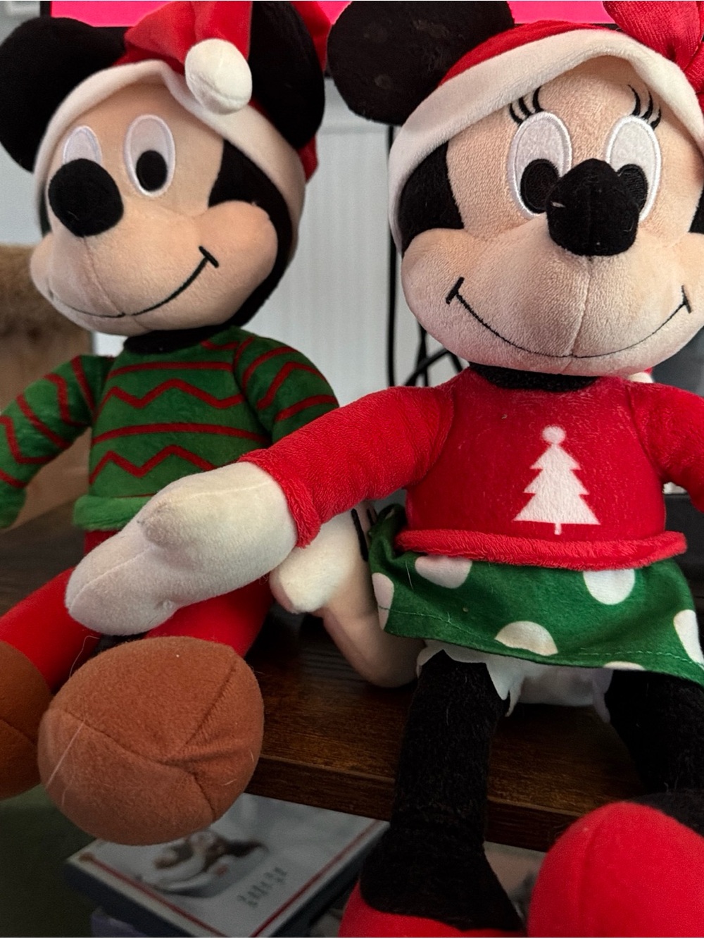Kohls Christmas Mickey and Minnie Set